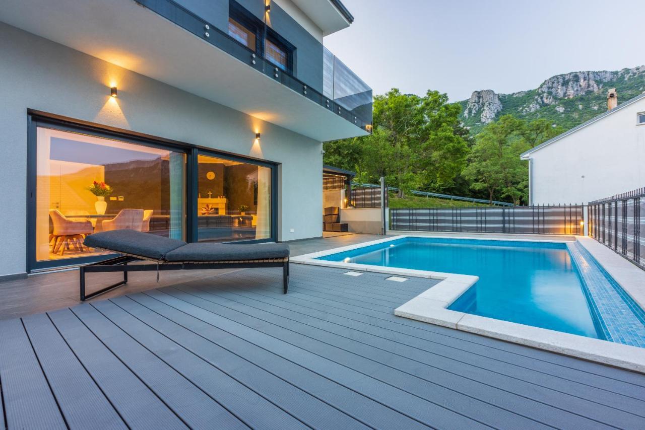 Villa Saric Bribir  Luaran gambar