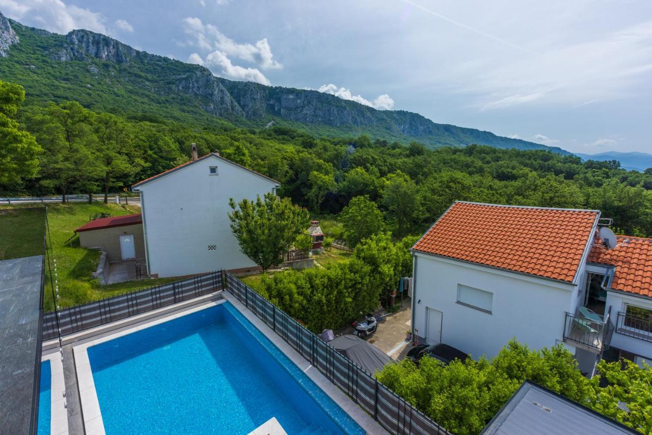 Villa Saric Bribir  Luaran gambar