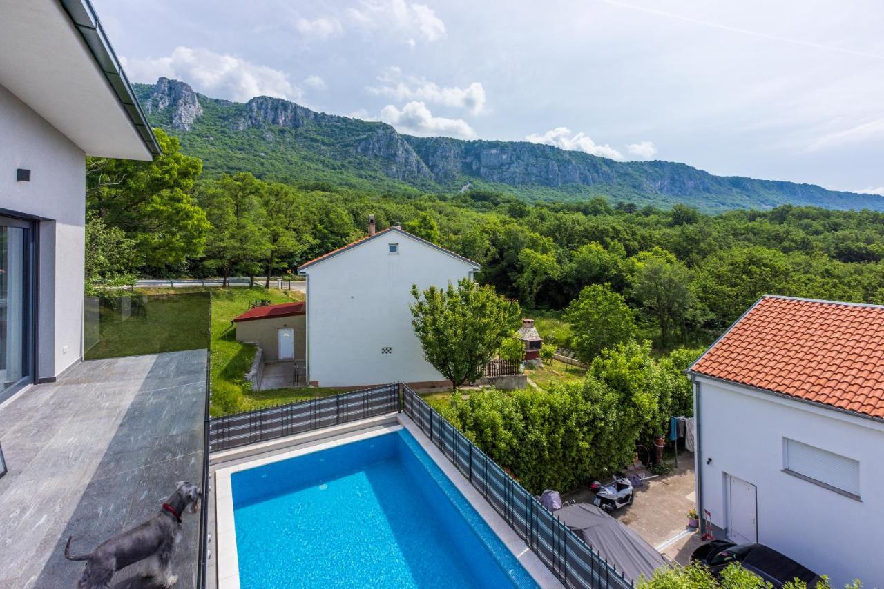 Villa Saric Bribir  Luaran gambar